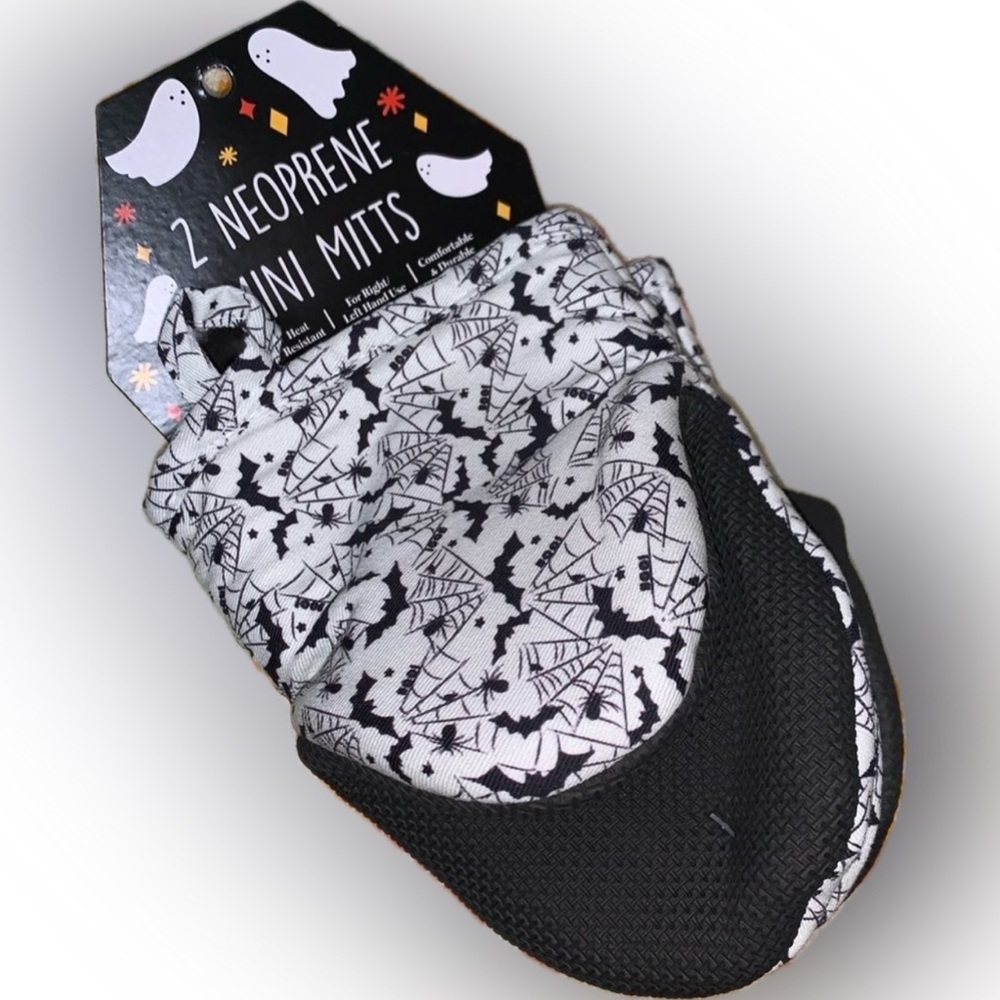 🕷🕸NWT Halloween‎ Fall SpiderWeb Oven Mitt Set🕸🕷